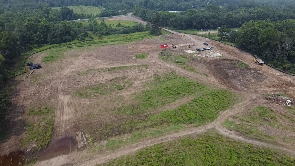 230 A Neelytown Rd N, Montgomery, NY à louer - Aérien - Image 3 de 5