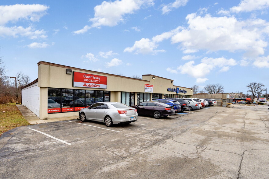 3897-3911 Sauk Trl, Richton Park, IL for sale - Building Photo - Image 1 of 10