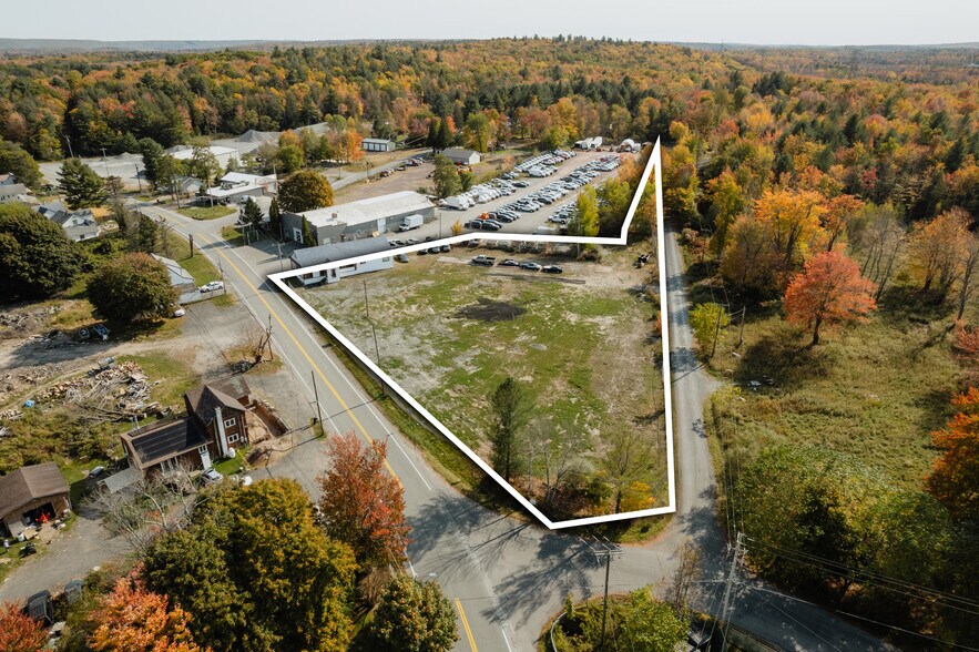 82 Cold Spring Rd, Monticello, NY à vendre - Photo du bâtiment - Image 2 de 24