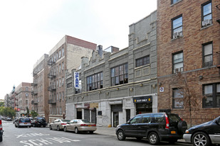 Parking Garage Seeking Repurposing - Entrepôt