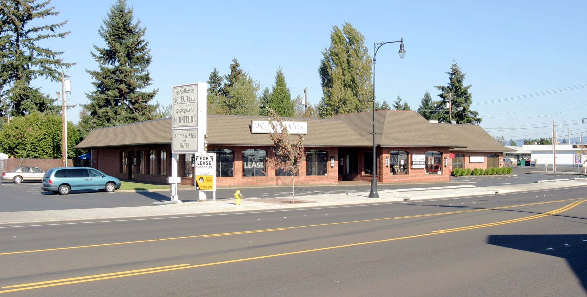 11014 NE Fourth Plain Blvd, Vancouver, WA for sale Primary Photo- Image 1 of 2