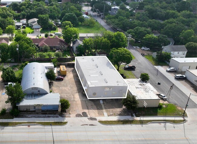 More details for 2113 S College Ave, Bryan, TX - Industrial for Lease