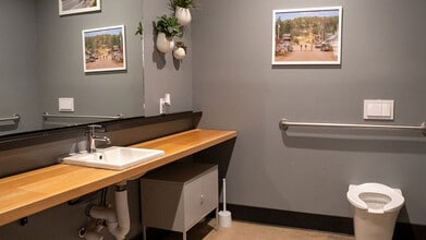 1815 Pearl St, Boulder, CO for lease Interior Photo- Image 2 of 8