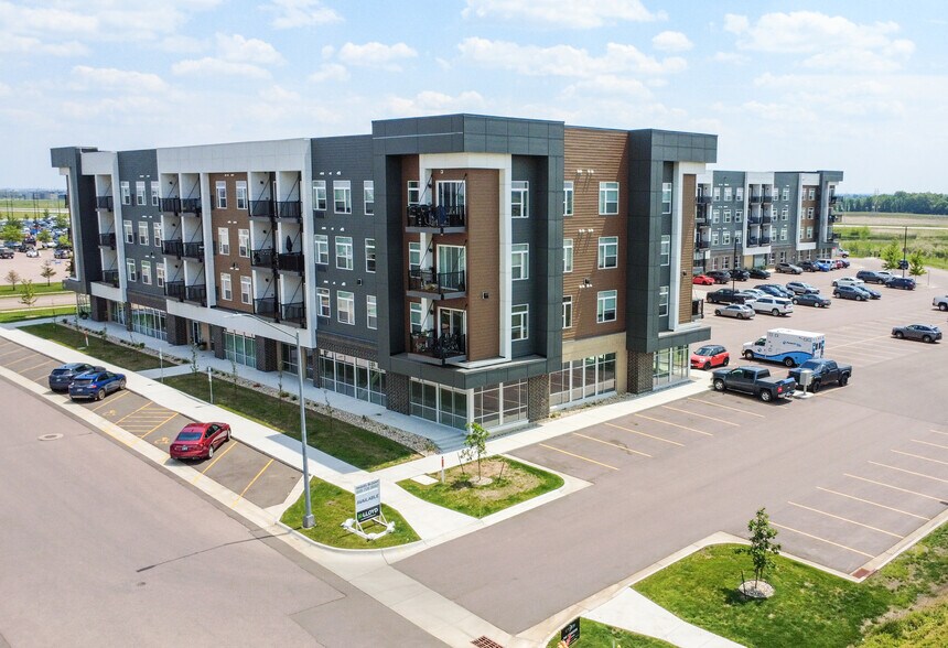 601 W 86th St, Sioux Falls, SD à louer - Photo du bâtiment - Image 2 de 20