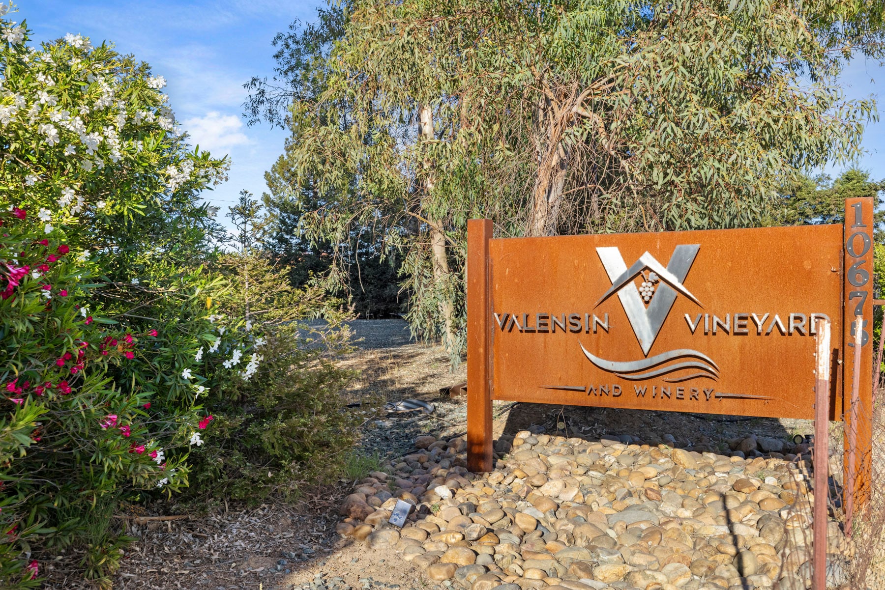 10675 Valensin Rd, Galt, CA for sale Primary Photo- Image 1 of 131