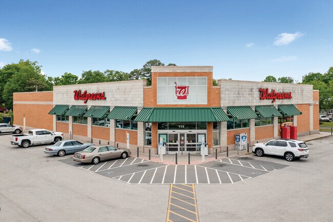 Plus de détails pour 115 W Main St, Beulaville, NC - Commerce de détail à vendre