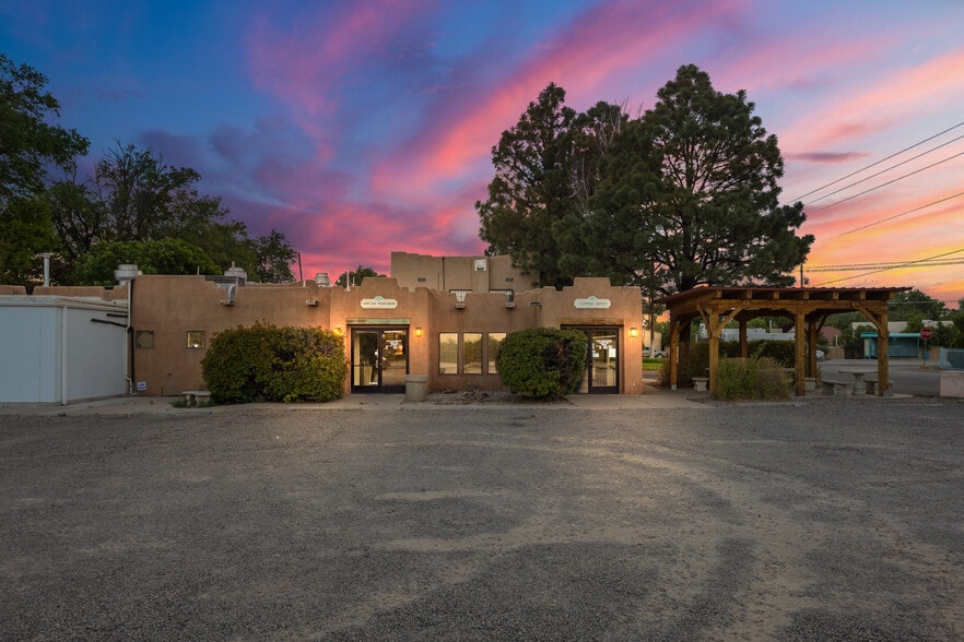 8032 4th St NW, Albuquerque, NM à vendre - Photo principale - Image 1 de 124