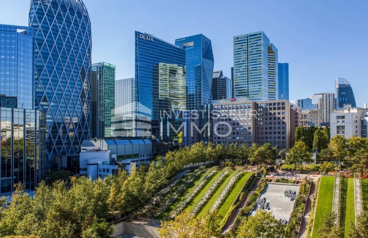 Office in Courbevoie for lease Building Photo- Image 1 of 7