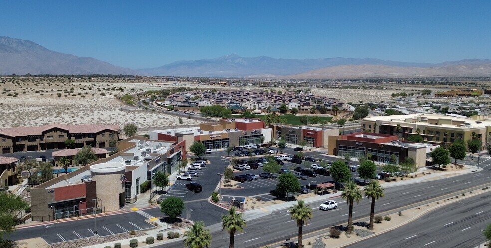37011-37029 Cook St, Palm Desert, CA à louer - Photo du bâtiment - Image 3 de 10