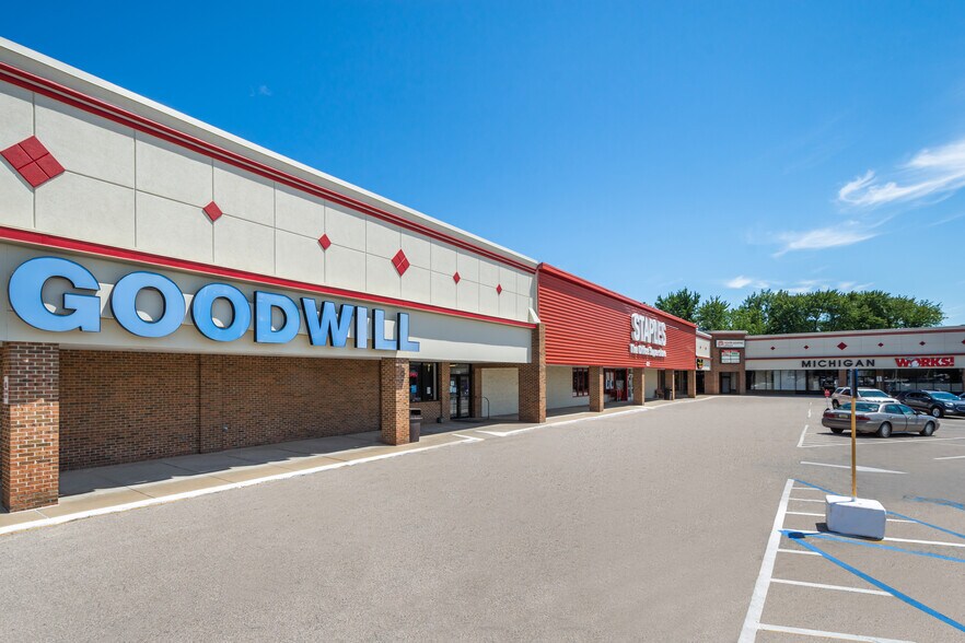 4041 N Euclid Ave, Bay City, MI à louer - Photo du bâtiment - Image 2 de 4