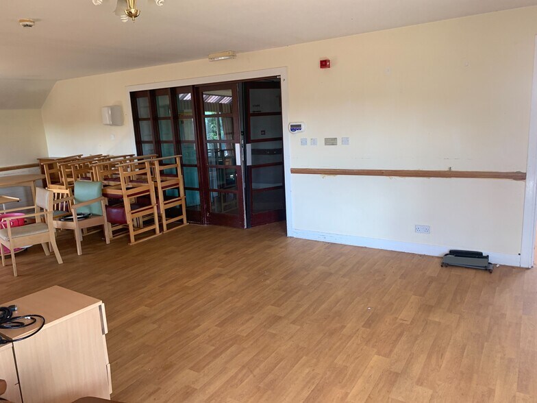 Broomfield Rd, Montrose à vendre - Photo du bâtiment - Image 2 de 7