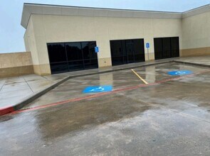 11006 Spencer Hwy, La Porte, TX for lease Interior Photo- Image 1 of 3