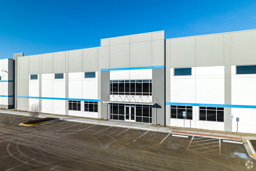 21100 W 159th St, Olathe, KS à louer - Photo du bâtiment - Image 2 de 3