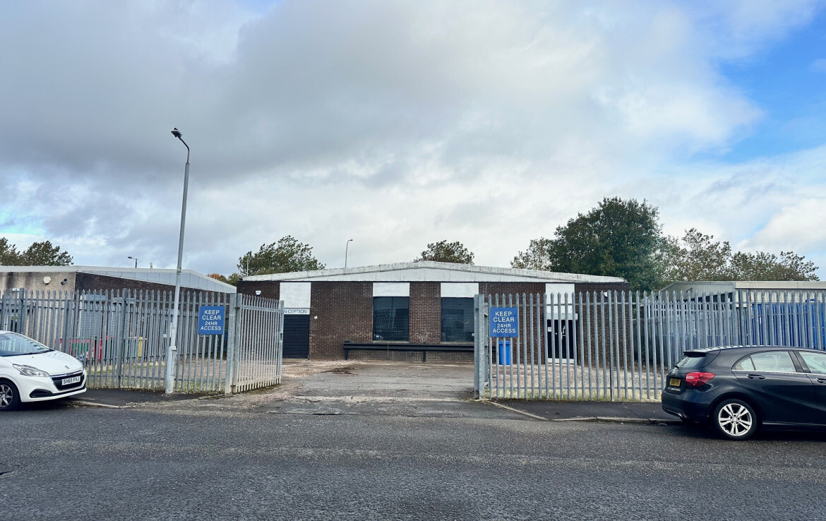 22 Loanbank Quadrant, Glasgow for sale Building Photo- Image 1 of 3