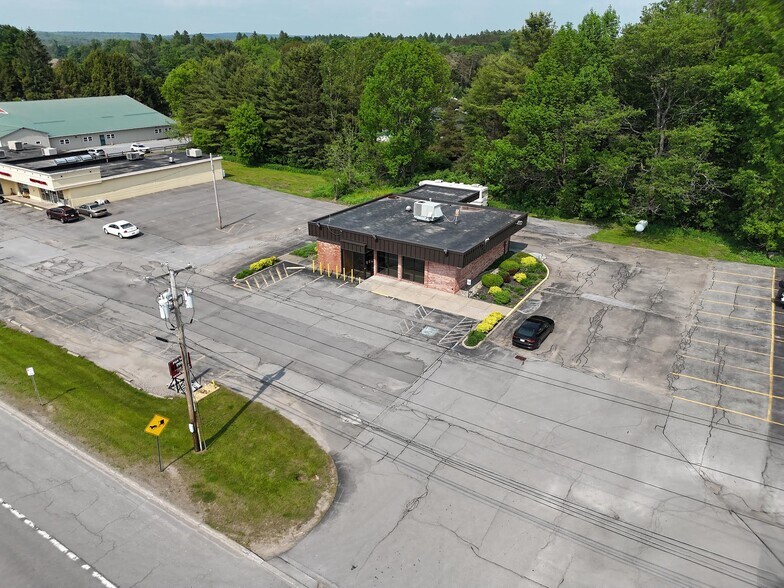 8000 State Route 12, Barneveld, NY à vendre - Photo du bâtiment - Image 2 de 2