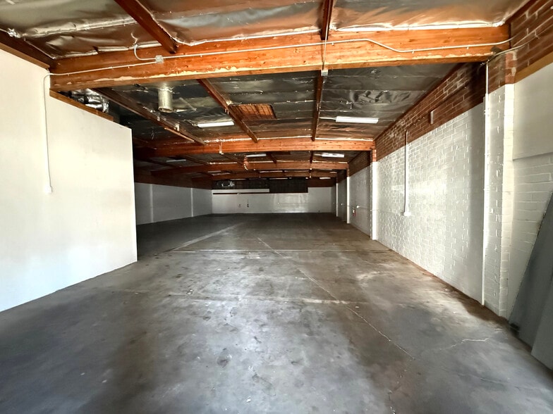 1126 E 14th St, Los Angeles, CA for sale - Interior Photo - Image 3 of 4