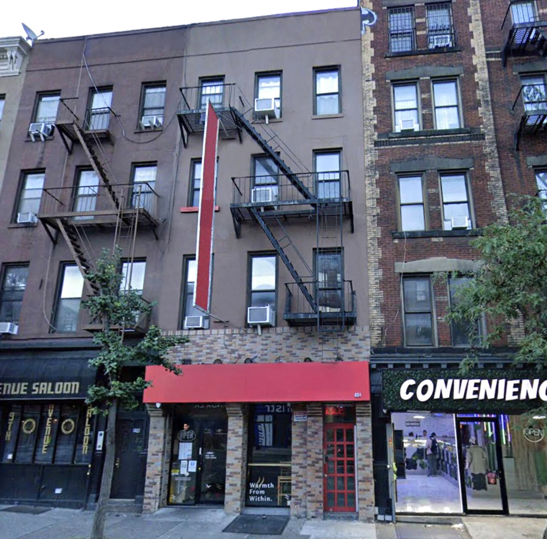 654 Ninth Ave, New York, NY à vendre Photo du bâtiment- Image 1 de 2
