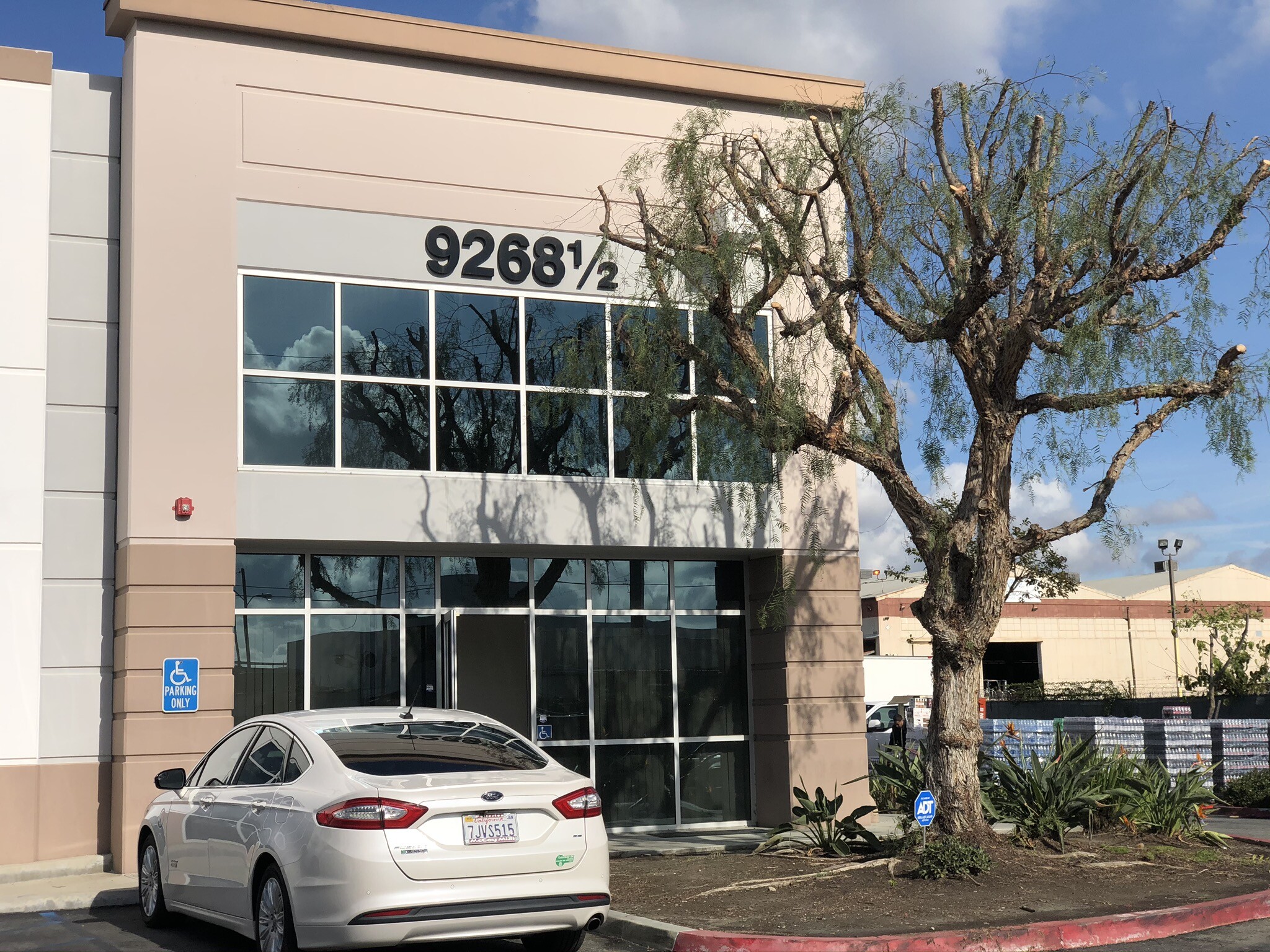 9220-9268 1/2 Hall Rd, Downey, CA for lease Primary Photo- Image 1 of 35