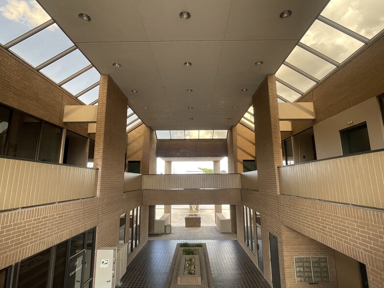 3608 E 29th St, Bryan, TX for sale - Building Photo - Image 2 of 7