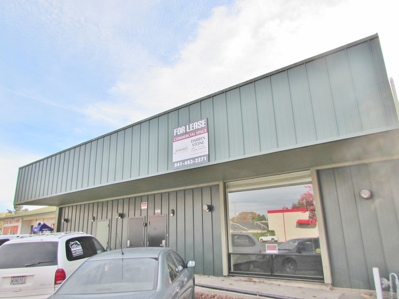 1416 W 7th Ave, Eugene, OR for sale - Primary Photo - Image 1 of 32
