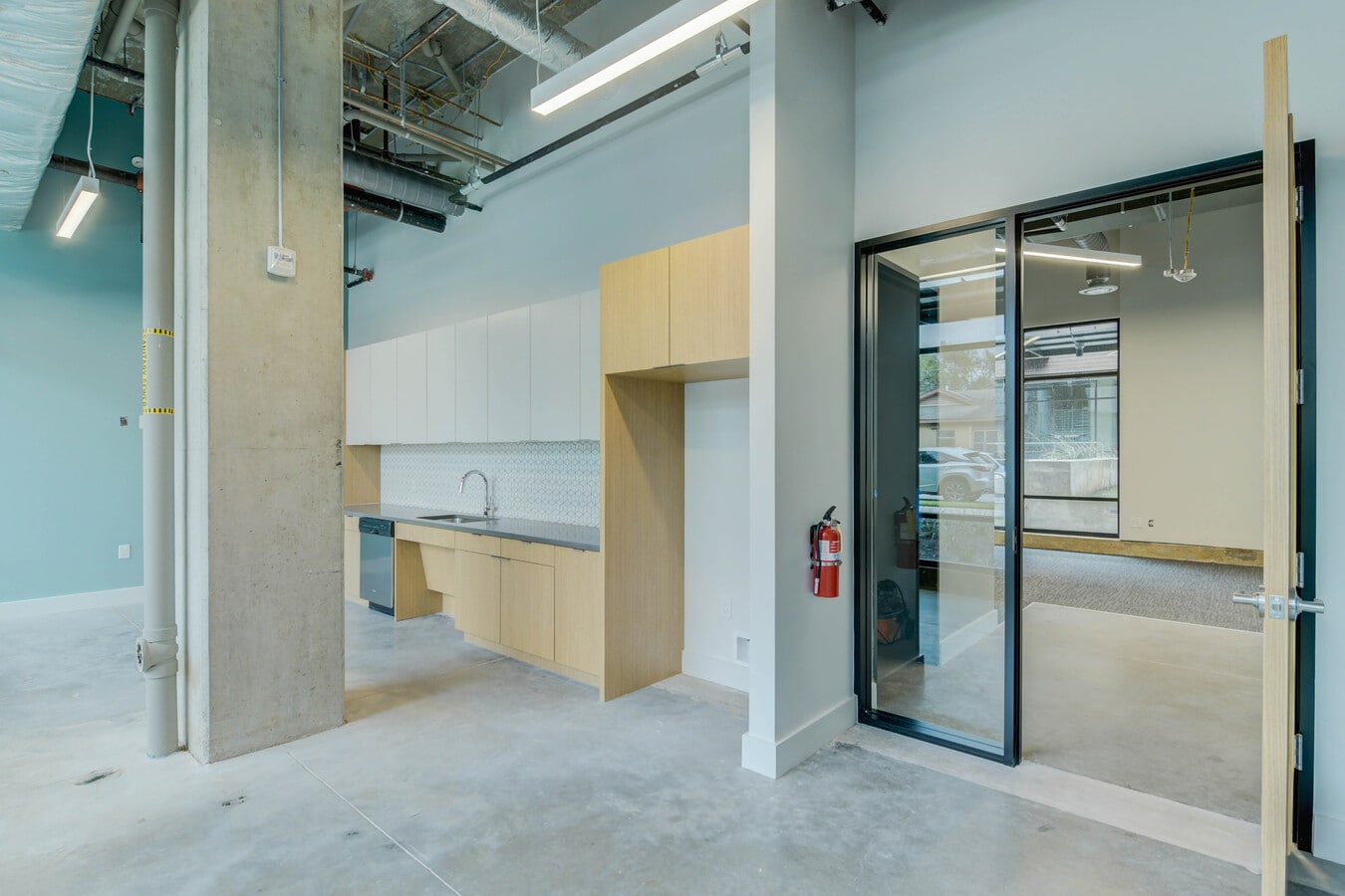 1800 E 4th St, Austin, TX 78702 - Unit 104 - - Interior Photo - Image 2 of 13