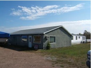 Plus de détails pour 41468 State Route 12, Clayton, NY - Commerce de détail à vendre
