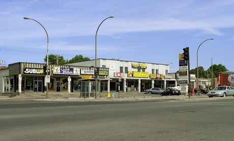 6355-6395 Rue Sherbrooke E, Montréal, QC à louer - Photo du bâtiment - Image 2 de 6