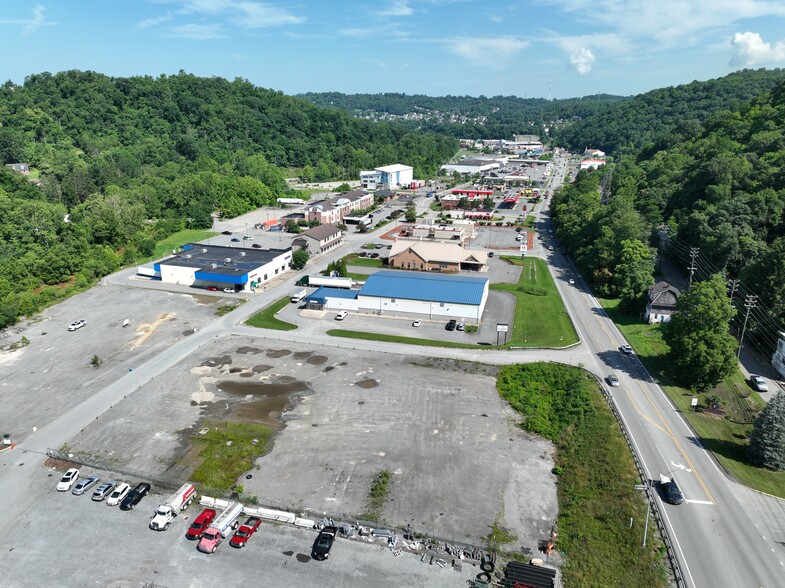 Hunters Way, Morgantown, WV à vendre - Photo principale - Image 1 de 6