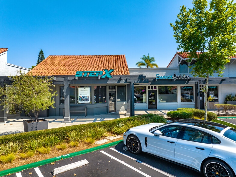23972-24042 Alicia Pky, Mission Viejo, CA for lease - Building Photo - Image 2 of 24