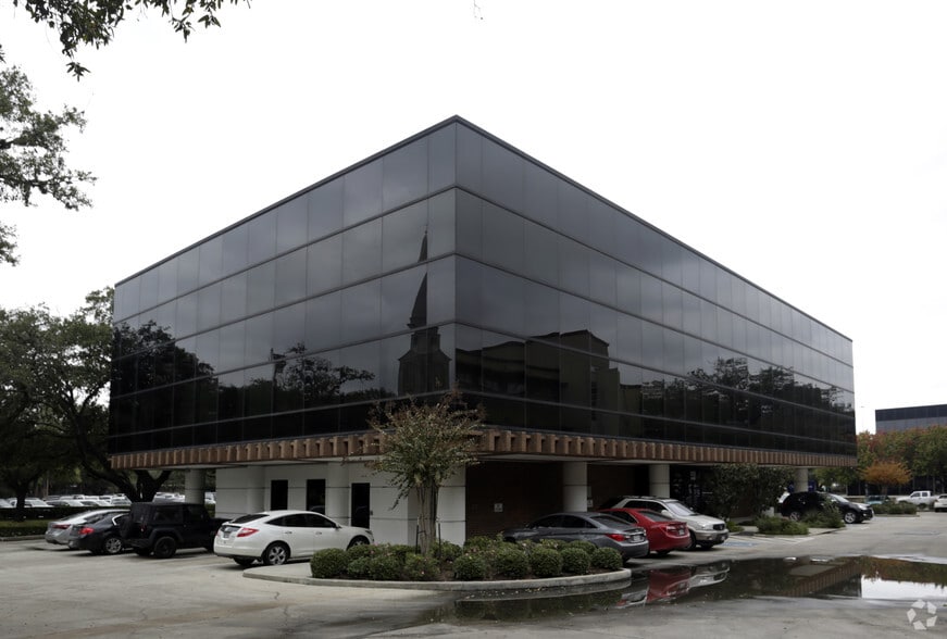 5215 Main St, Houston, TX for lease - Building Photo - Image 3 of 8