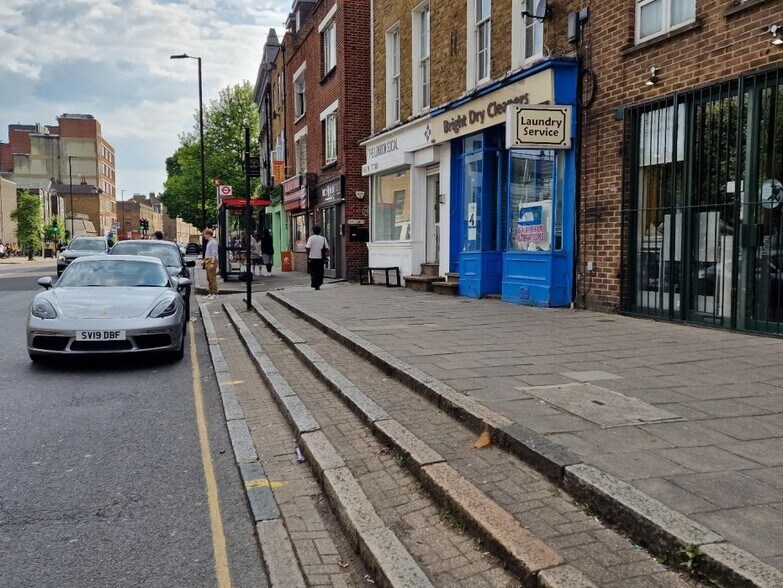 67-69 Essex Rd, Londres à vendre - Photo du bâtiment - Image 3 de 10