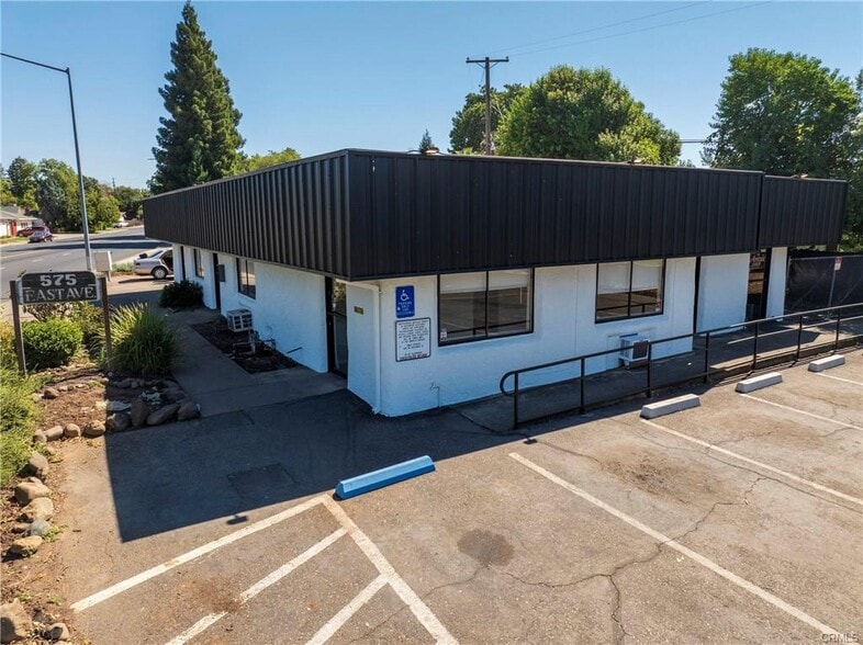 575 East Ave, Chico, CA for sale - Building Photo - Image 1 of 14