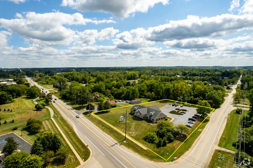 53425-53445 Grand River Ave, New Hudson, MI à vendre - Aérien - Image 3 de 17