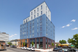 More details for 132-77 Metropolitan Avenue, Kew Gardens, NY - Retail for Lease