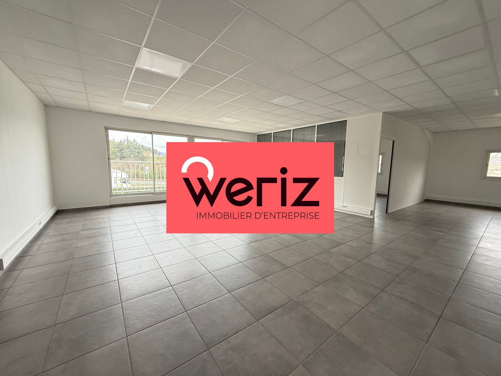 Office in Meyreuil for lease Building Photo- Image 1 of 14