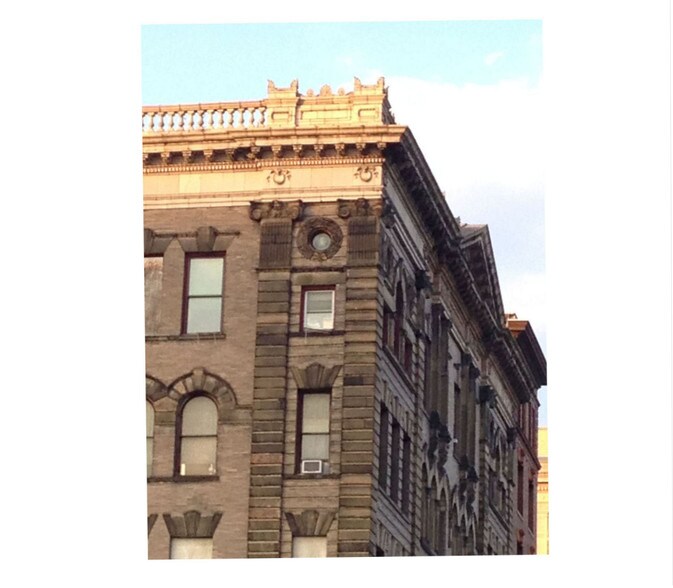 205 Adams St, Fairmont, WV à vendre - Photo du bâtiment - Image 3 de 14