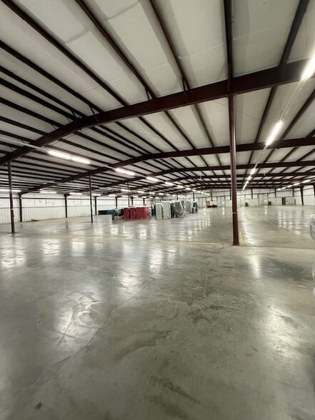 4524 Tigers Den Rd, Randleman, NC à vendre - Photo du bâtiment - Image 2 de 9