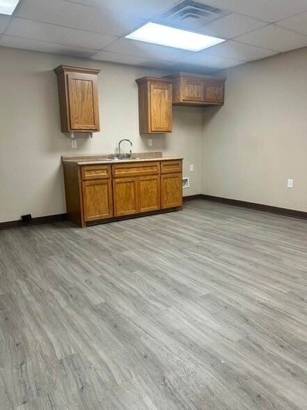 6980 B Industrial Rd, Beaumont, TX for lease - Interior Photo - Image 2 of 4