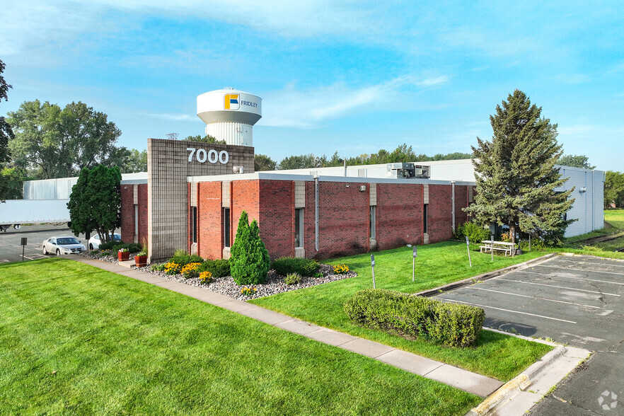 7000 Highway 65 NE, Fridley, MN for lease - Building Photo - Image 1 of 8