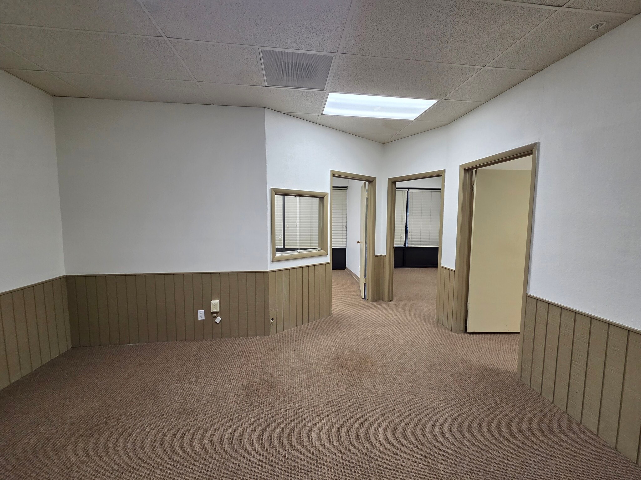 2427 Jefferson Ave, Ogden, UT for lease Interior Photo- Image 1 of 5