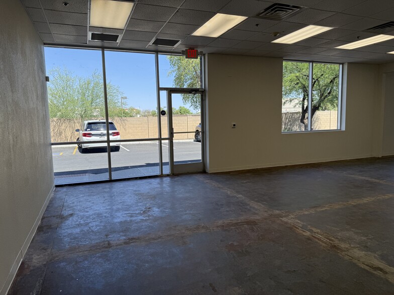 13343 W Foxfire Dr, Surprise, AZ for lease - Building Photo - Image 2 of 9