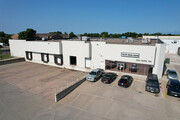 3701 S Western Ave, Sioux Falls SD - Entrepôt