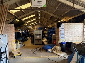 Units 1-3 Gate Street Yard, Guildford for lease Interior Photo- Image 2 of 3