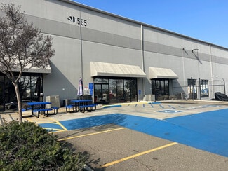Plus de détails pour 1565 N MacArthur Dr, Tracy, CA - Industriel à louer