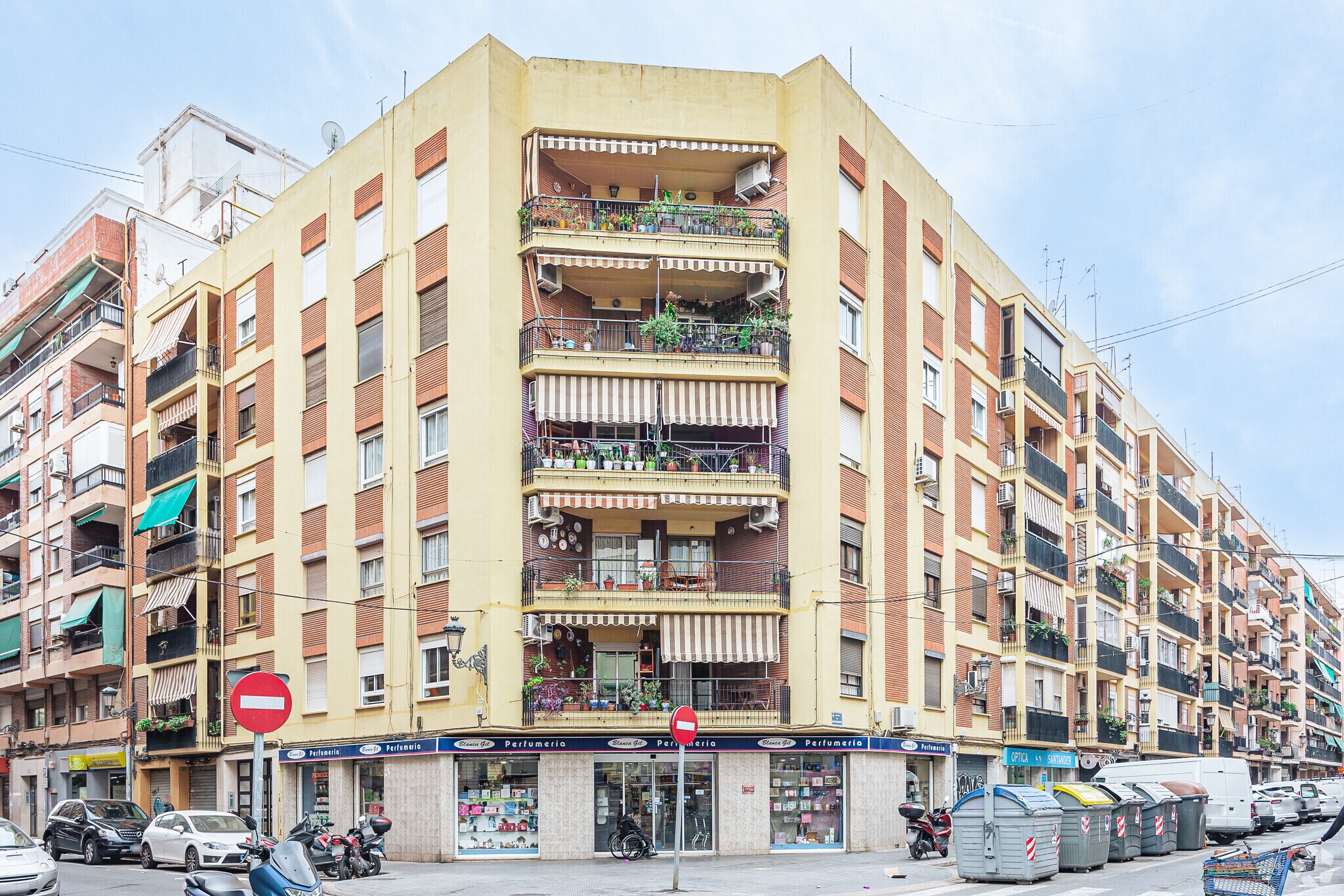 Immeuble residentiel dans València, Valencia à vendre Photo principale- Image 1 de 4