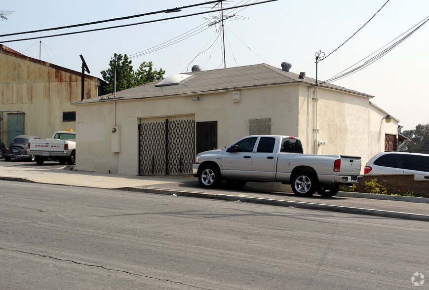 404-408 Edgewood St, Inglewood, CA for lease - Building Photo - Image 2 of 5