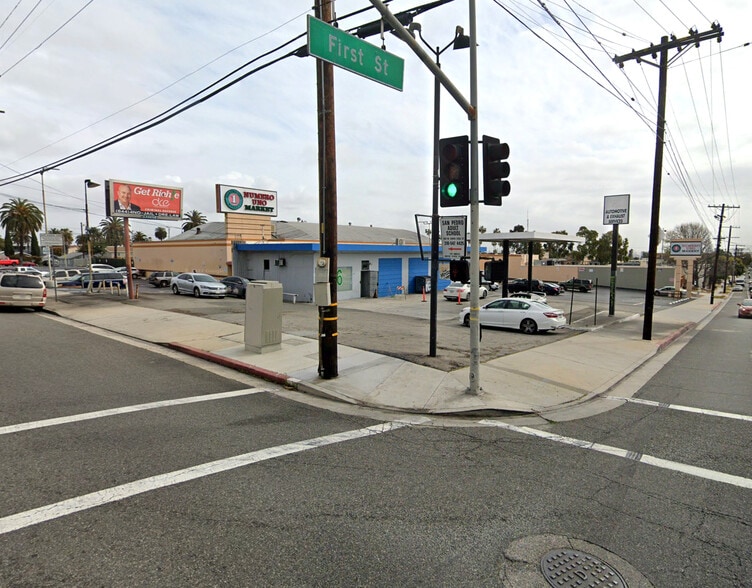 986 W 1st St, San Pedro, CA à vendre - Photo du bâtiment - Image 2 de 5