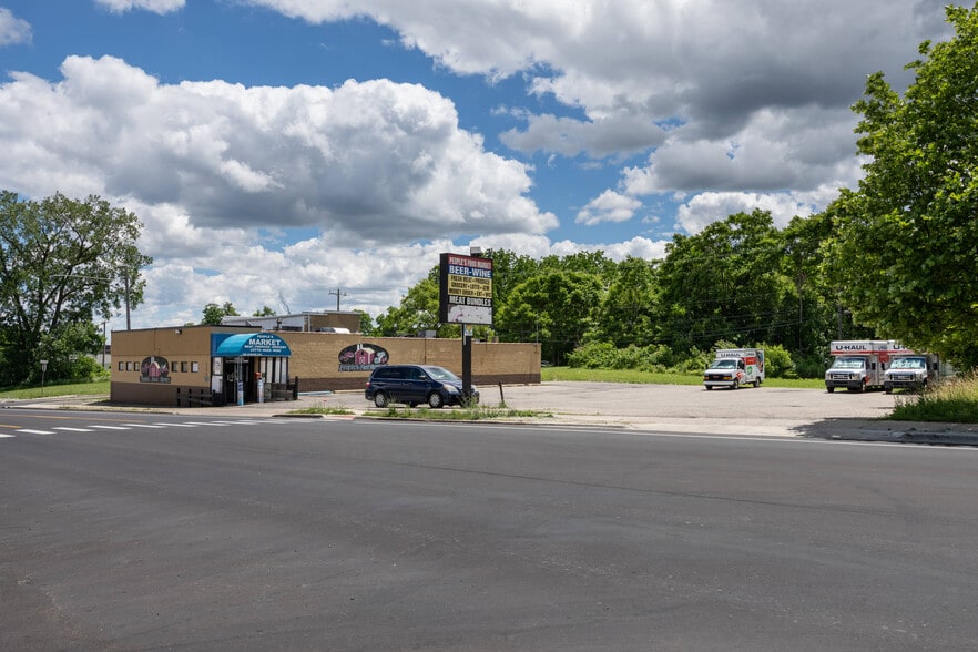 Undisclosed, Pontiac, MI for sale - Building Photo - Image 3 of 18