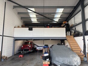 Twin Brook Rd, Clitheroe for lease Interior Photo- Image 2 of 4