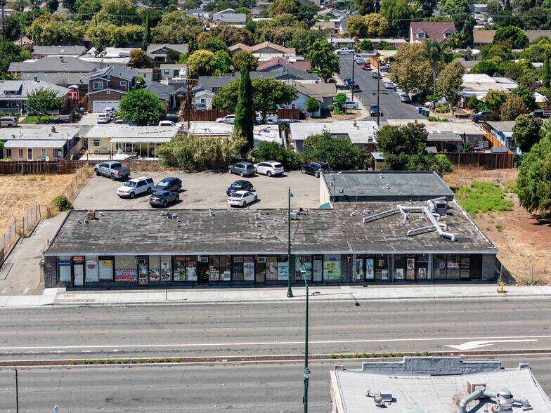 24453-24475 Mission Blvd, Hayward, CA à vendre - Photo du bâtiment - Image 2 de 10